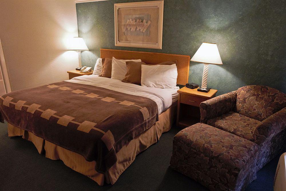 Pines Inn&Suites Cottonwood Extérieur photo